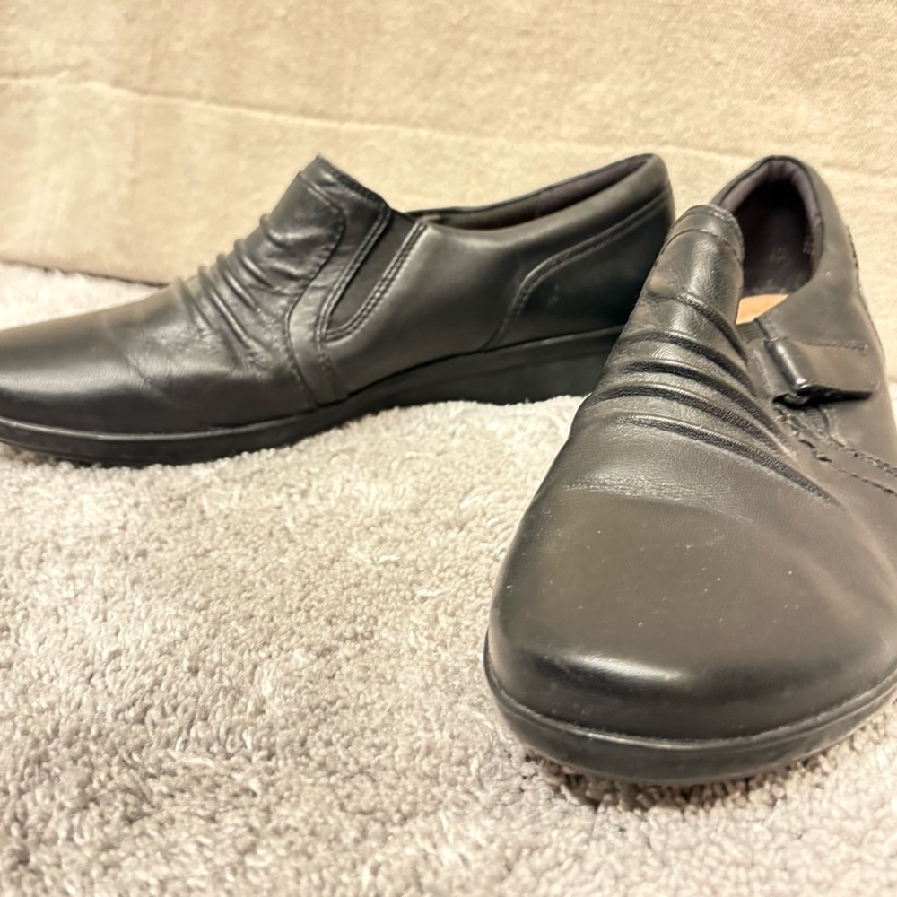 Clarks Women’s Black Slip-On Loafers